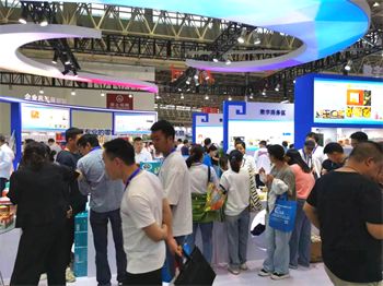 第八屆武漢國(guó)際電子商務(wù)暨 產(chǎn)業(yè)博覽會(huì)舉行 我市組織71家企業(yè)共325款產(chǎn)品參與現(xiàn)場(chǎng)展銷(xiāo) 荊州權(quán)威新聞門(mén)戶(hù)網(wǎng)站